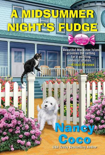 A Midsummer Night's Fudge (Candy-Coated Mystery)